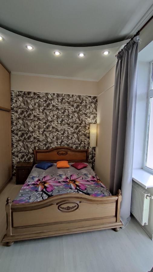 Центр Торговая 6 Apartamento Odessa Exterior foto